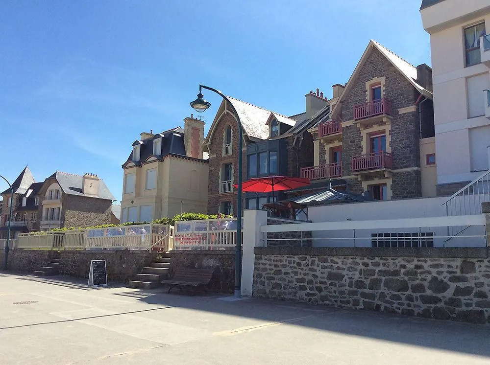 Hotel Les Charmettes Saint-Malo Frankreich